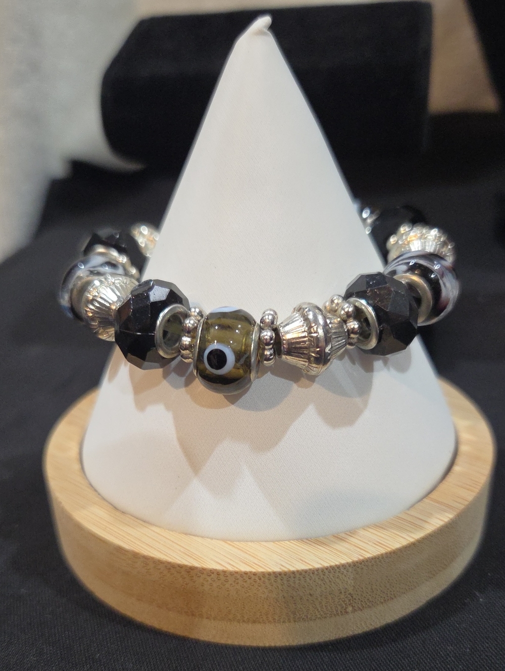 STRETCH BRACELET - SILVER-TONE BARREL BEADS AND FACETED GLASS BEADS